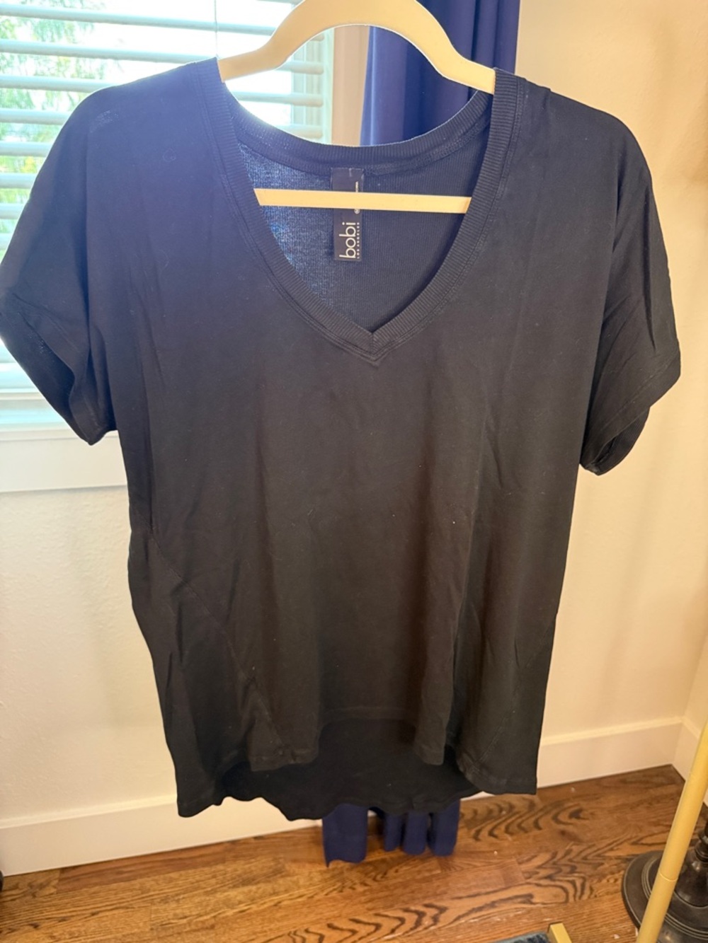 bobi Black V-Neck Short Sleeve Tee